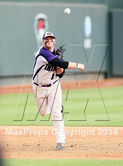 Thumbnail 1 in Douglass vs. Dawson (UIL 1A Semifinal) photogallery.