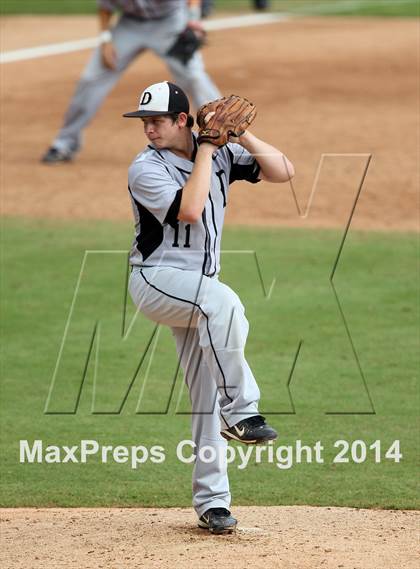 Thumbnail 3 in Douglass vs. Dawson (UIL 1A Semifinal) photogallery.
