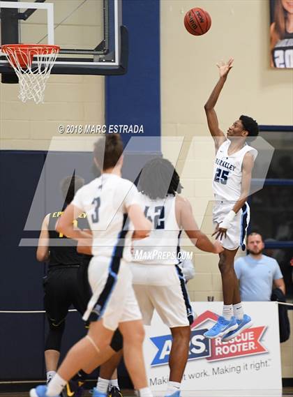 Thumbnail 3 in Berkeley Prep vs Montverde Academy photogallery.