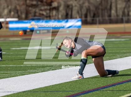 Thumbnail 2 in Vestal vs Burnt Hills-Ballston Lake (NYSPHSAA Class B Finals) photogallery.