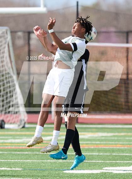 Thumbnail 2 in De La Salle @ Dougherty Valley (CIF NCS Division 1 Final) photogallery.
