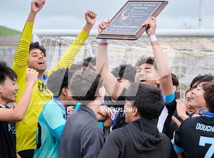 Thumbnail 2 in De La Salle @ Dougherty Valley (CIF NCS Division 1 Final) photogallery.