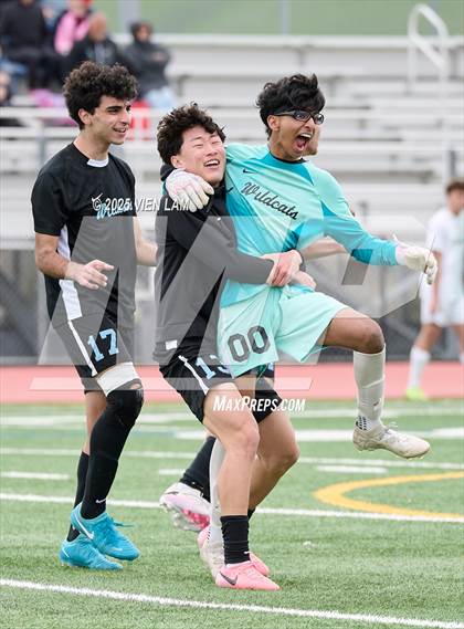 Thumbnail 2 in De La Salle @ Dougherty Valley (CIF NCS Division 1 Final) photogallery.