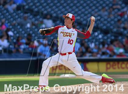 Thumbnail 2 in Perfect Game All-American Classic (East vs. West) photogallery.