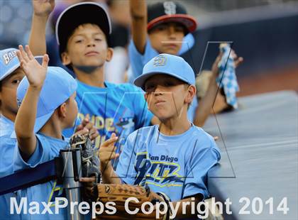 Thumbnail 2 in Perfect Game All-American Classic (East vs. West) photogallery.