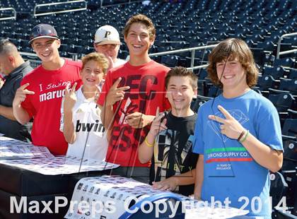 Thumbnail 2 in Perfect Game All-American Classic (East vs. West) photogallery.