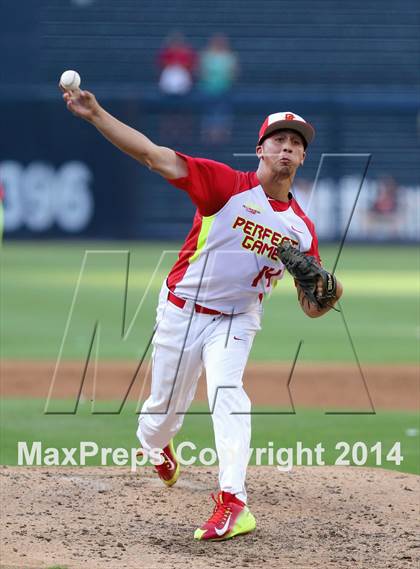Thumbnail 1 in Perfect Game All-American Classic (East vs. West) photogallery.