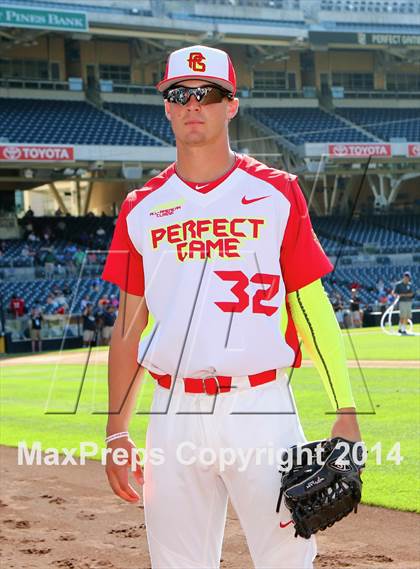 Thumbnail 3 in Perfect Game All-American Classic (East vs. West) photogallery.