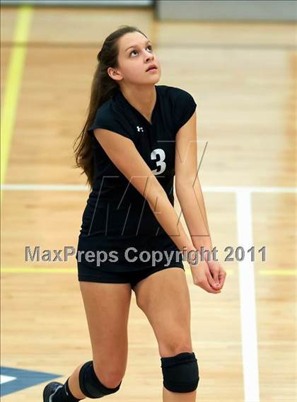 Thumbnail 1 in Westmont vs. St. Francis (CIF CCS Playoffs) photogallery.