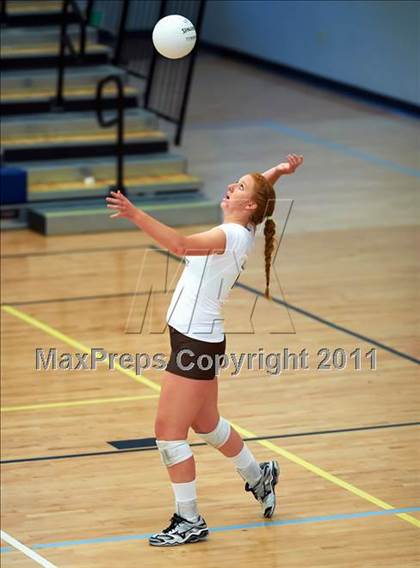 Thumbnail 3 in Westmont vs. St. Francis (CIF CCS Playoffs) photogallery.