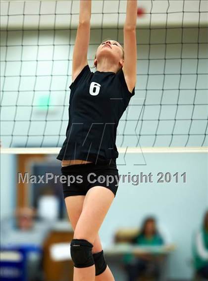 Thumbnail 1 in Westmont vs. St. Francis (CIF CCS Playoffs) photogallery.
