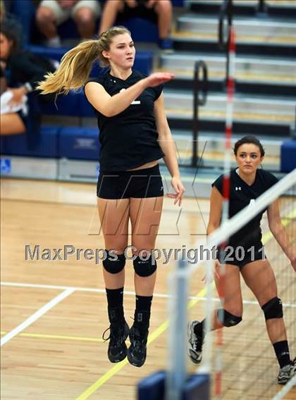 Thumbnail 2 in Westmont vs. St. Francis (CIF CCS Playoffs) photogallery.