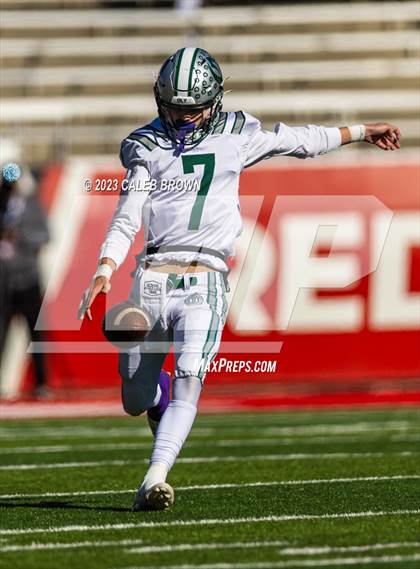Thumbnail 1 in Timpview vs. Olympus (UHSAA 5A Semi-final) photogallery.