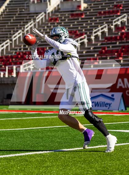 Thumbnail 2 in Timpview vs. Olympus (UHSAA 5A Semi-final) photogallery.