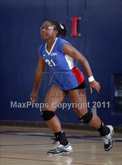Thumbnail 2 in Serra @ Bellarmine-Jefferson photogallery.
