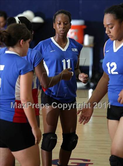 Thumbnail 2 in Serra @ Bellarmine-Jefferson photogallery.