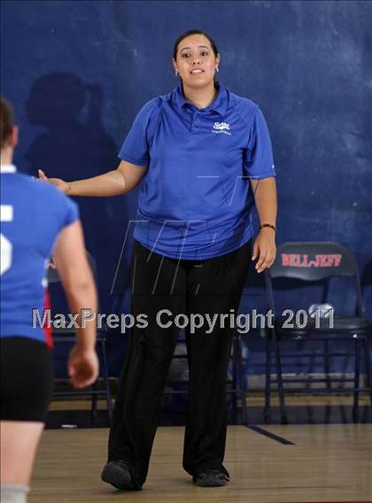 Thumbnail 2 in Serra @ Bellarmine-Jefferson photogallery.