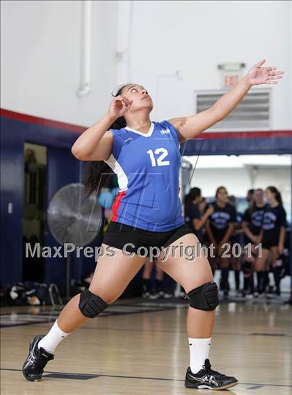 Thumbnail 2 in Serra @ Bellarmine-Jefferson photogallery.