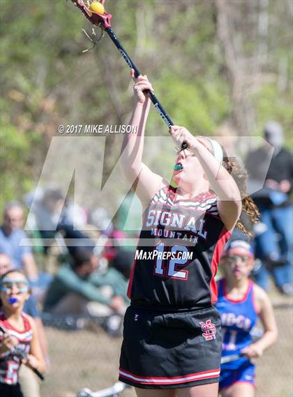 Thumbnail 2 in Signal Mountain vs Peachtree Ridge photogallery.
