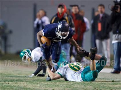 Thumbnail 1 in Mount Airy vs. Williamston (NCHSAA 1-A Football Final) photogallery.
