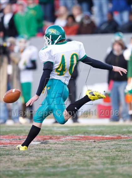 Thumbnail 3 in Mount Airy vs. Williamston (NCHSAA 1-A Football Final) photogallery.