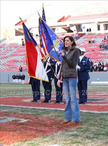 Thumbnail 3 in Mount Airy vs. Williamston (NCHSAA 1-A Football Final) photogallery.