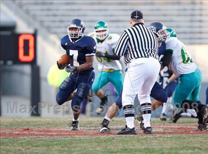 Thumbnail 1 in Mount Airy vs. Williamston (NCHSAA 1-A Football Final) photogallery.