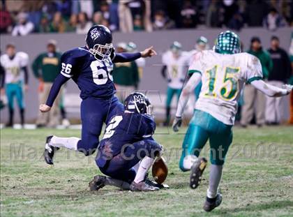Thumbnail 3 in Mount Airy vs. Williamston (NCHSAA 1-A Football Final) photogallery.