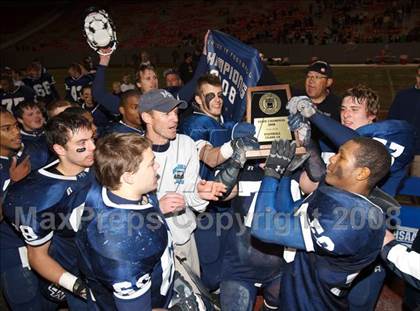 Thumbnail 1 in Mount Airy vs. Williamston (NCHSAA 1-A Football Final) photogallery.