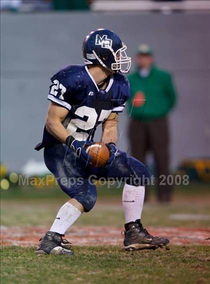 Thumbnail 3 in Mount Airy vs. Williamston (NCHSAA 1-A Football Final) photogallery.