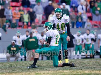 Thumbnail 1 in Mount Airy vs. Williamston (NCHSAA 1-A Football Final) photogallery.