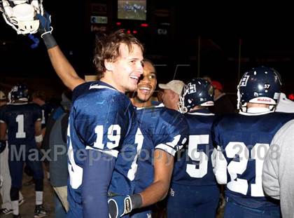Thumbnail 2 in Mount Airy vs. Williamston (NCHSAA 1-A Football Final) photogallery.