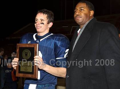 Thumbnail 3 in Mount Airy vs. Williamston (NCHSAA 1-A Football Final) photogallery.