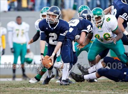 Thumbnail 2 in Mount Airy vs. Williamston (NCHSAA 1-A Football Final) photogallery.