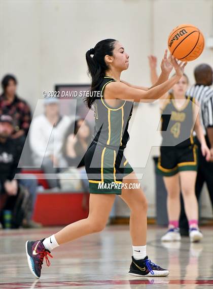 Thumbnail 1 in Rio Americano vs. Elk Grove (Lady Bronco Classic) photogallery.