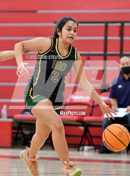 Thumbnail 1 in Rio Americano vs. Elk Grove (Lady Bronco Classic) photogallery.