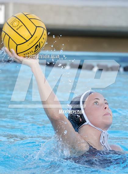 Thumbnail 3 in Palisades vs. Ramona (CIF SoCal Regional Division 3 Round 1) photogallery.