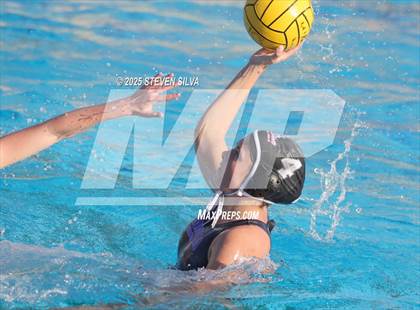 Thumbnail 1 in Palisades vs. Ramona (CIF SoCal Regional Division 3 Round 1) photogallery.