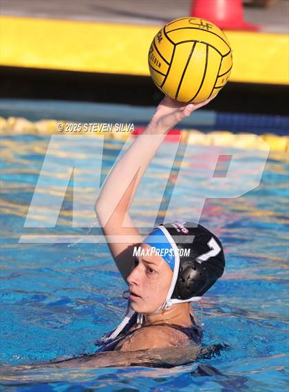 Thumbnail 2 in Palisades vs. Ramona (CIF SoCal Regional Division 3 Round 1) photogallery.
