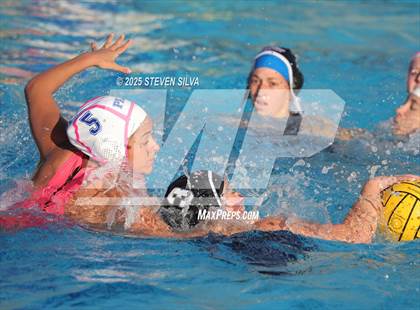 Thumbnail 1 in Palisades vs. Ramona (CIF SoCal Regional Division 3 Round 1) photogallery.