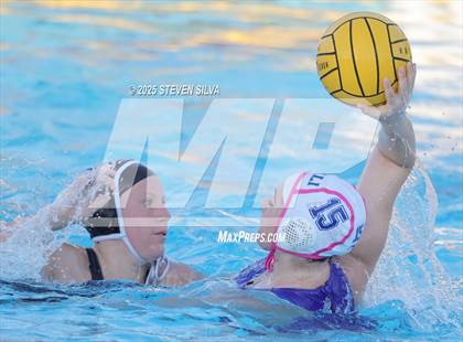 Thumbnail 2 in Palisades vs. Ramona (CIF SoCal Regional Division 3 Round 1) photogallery.