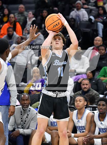Thumbnail 1 in Buena vs. Oakland (CIF State D3 Final) photogallery.