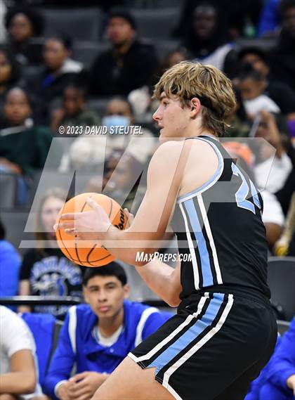 Thumbnail 2 in Buena vs. Oakland (CIF State D3 Final) photogallery.