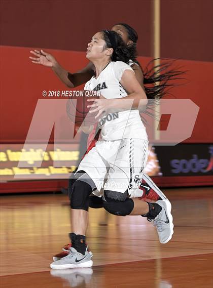 Thumbnail 1 in Etiwanda vs. Sierra Canyon (Matt Denning Hoops Classic) photogallery.