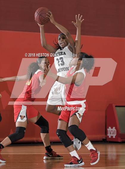 Thumbnail 2 in Etiwanda vs. Sierra Canyon (Matt Denning Hoops Classic) photogallery.