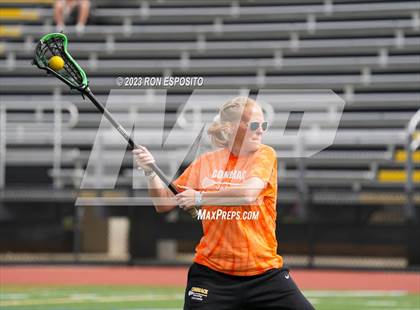 Thumbnail 3 in Smithtown East vs Commack photogallery.