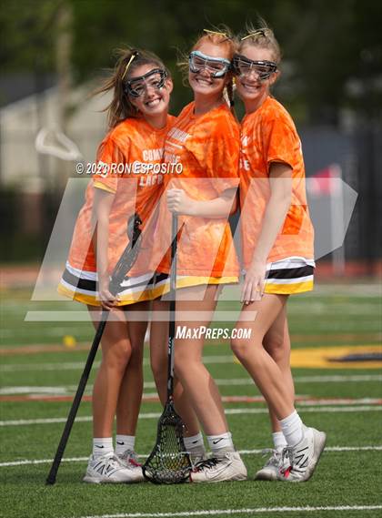 Thumbnail 1 in Smithtown East vs Commack photogallery.