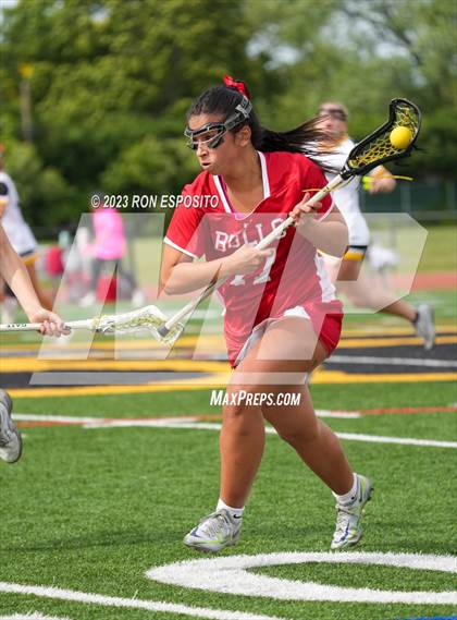 Thumbnail 2 in Smithtown East vs Commack photogallery.