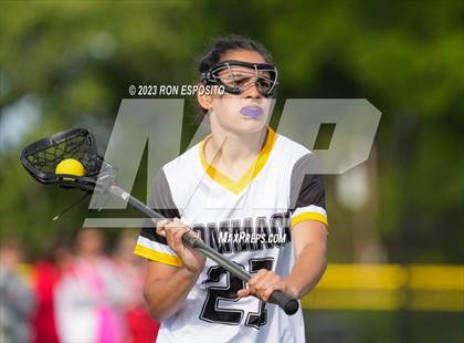 Thumbnail 2 in Smithtown East vs Commack photogallery.