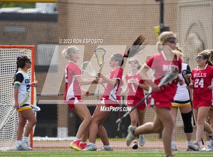 Thumbnail 3 in Smithtown East vs Commack photogallery.